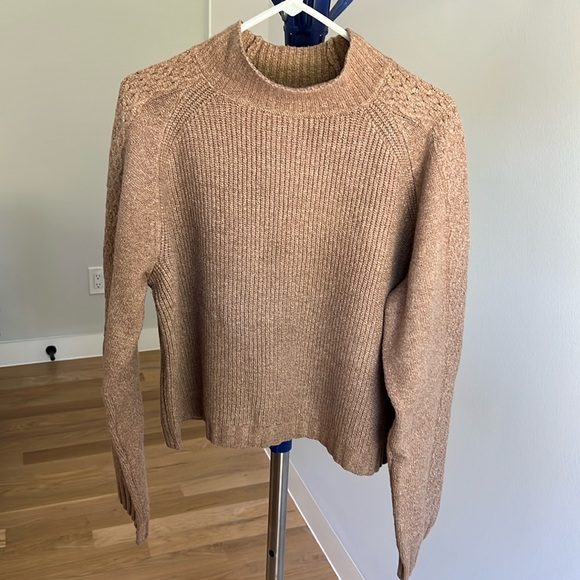 Like New Wild Fable Cropped Sweater - Picture 2 of 4